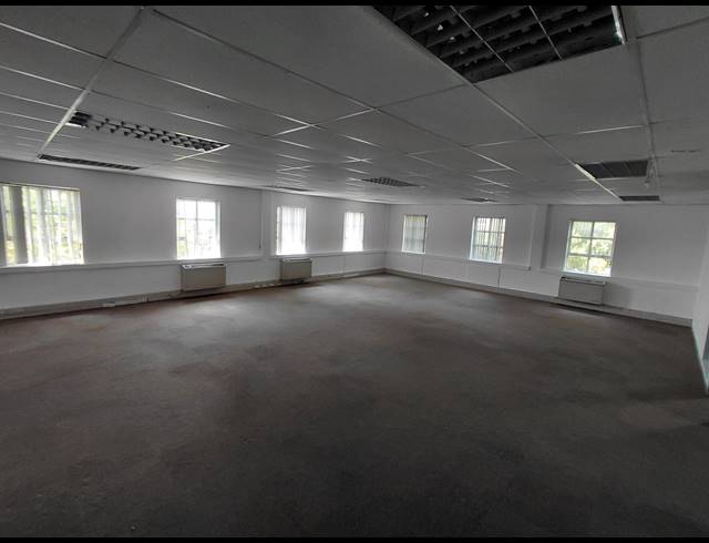 368M² OFFICE TO LET IN FOURWAYS